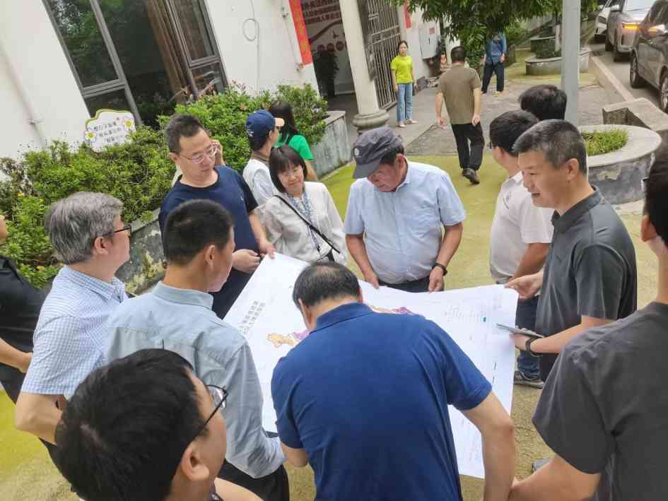 为山城大地“把脉”：一场跨越四十年的土壤“寻根”之旅(图1)