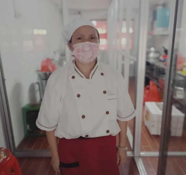 从小卖部到公司！辣妈凭一罐油辣子，逆袭成怀化版“老干妈”