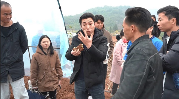 80后新农人邓坤：跨界闯荡“姜”湖，年销超400万(图5)